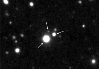 Keck I Telescope image taken with LRIS of the triple quasar QQQ 1429-008, with the three components (A, B and C) indicated on the additional image. - Caltech/ESO/VLT/KECK